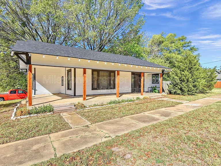 1115 S Rusk Ave — Photo 3
