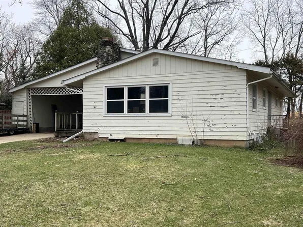 305 Gifford Street, Orfordville, WI 53576