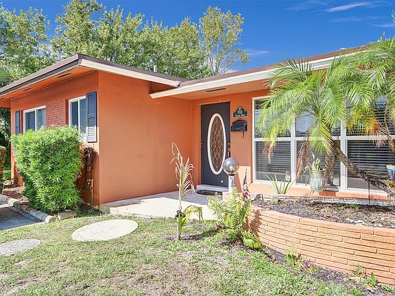 3rd image of 1061-1081 NE 26th Avenue