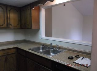8671 Woodside Ln, Jonesboro, GA