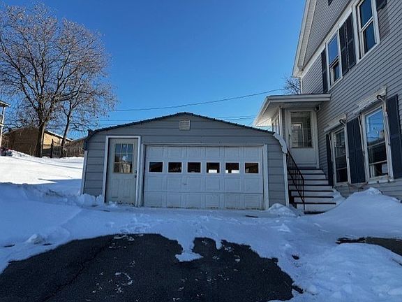 2nd image of 15 Edward St