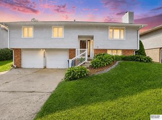 4923 S 147th St, Omaha, NE 68137
