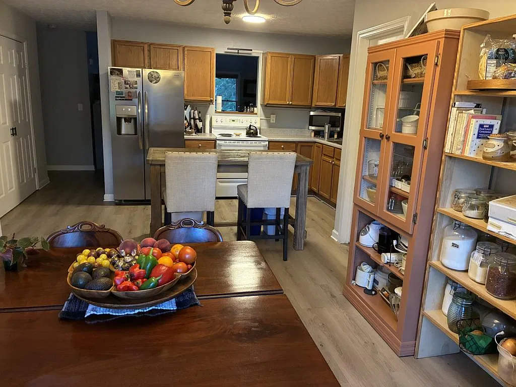 205 Correll Ln — Photo 1