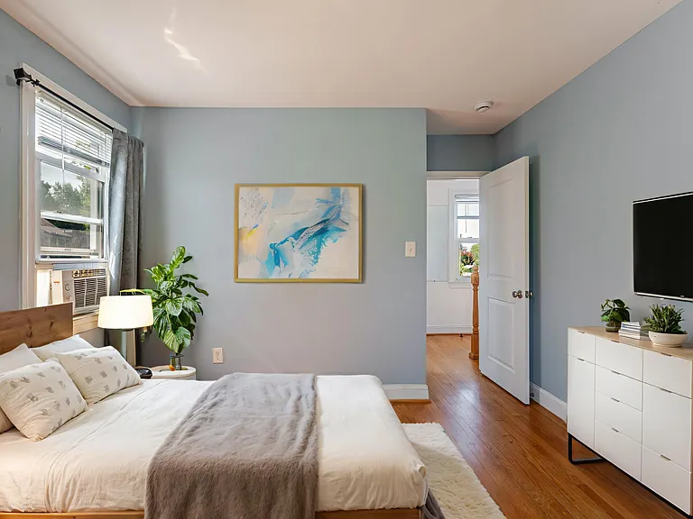 240 Van Buren St NW — Photo 7