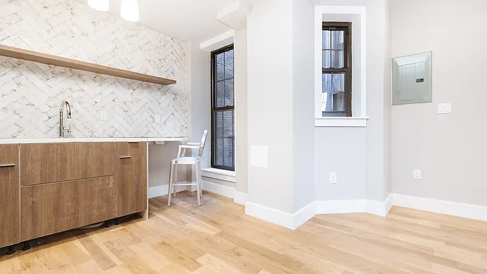Rented by Nooklyn NYC LLC | media 4