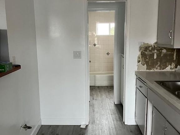 3rd image of 11910 Garfield Ave #D