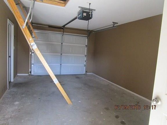 3rd image of 1313 Flat Rock Dr