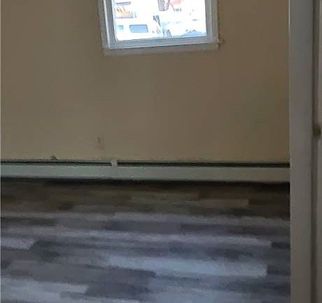 3rd image of 106 Linden Ave Unit 1
