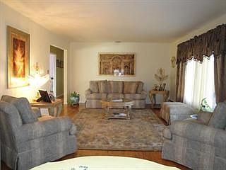 3rd image of 44 Brighton Ter