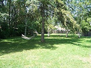 3rd image of 931 Genesee Dr