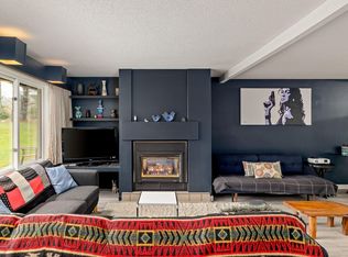 Village Green, Stowe, VT 05672