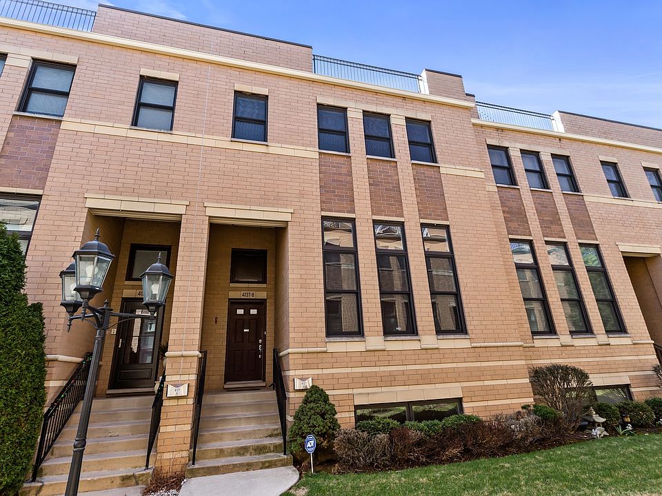 1st image of 4137 N Narragansett Ave Unit 8
