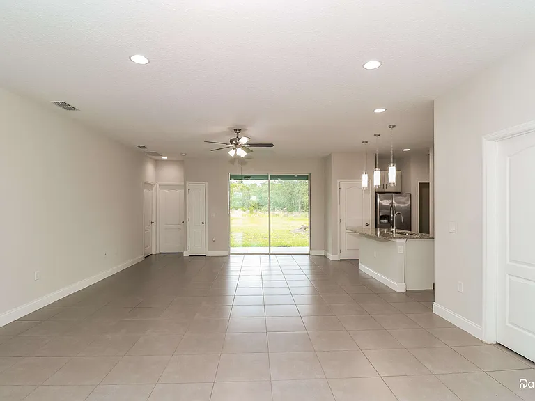 431 Arkansas Ct — Photo 4