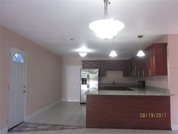 5th image of 10113 N Annette Ave