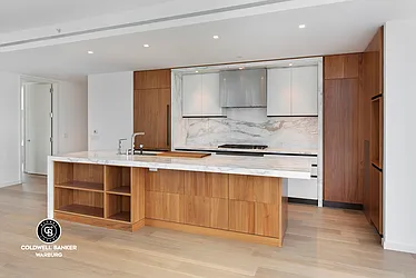 Rented by Coldwell Banker Warburg