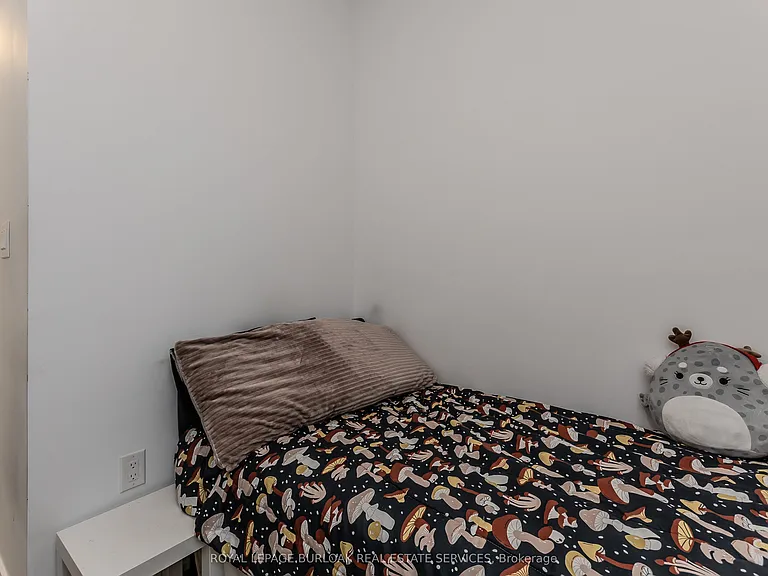 470 Dundas St E #317 — Photo 32