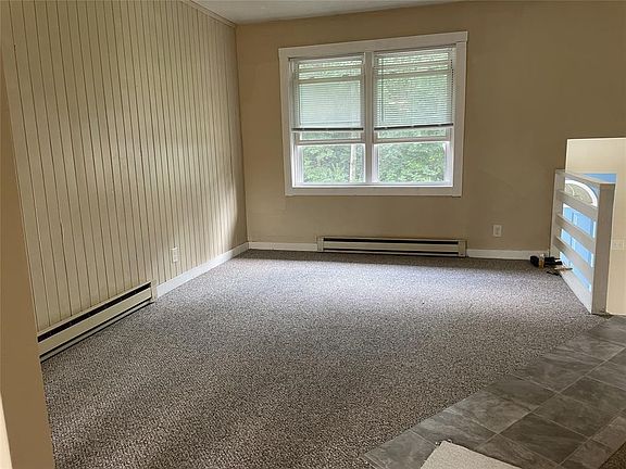 3rd image of 16682-90 96th Avenue #2