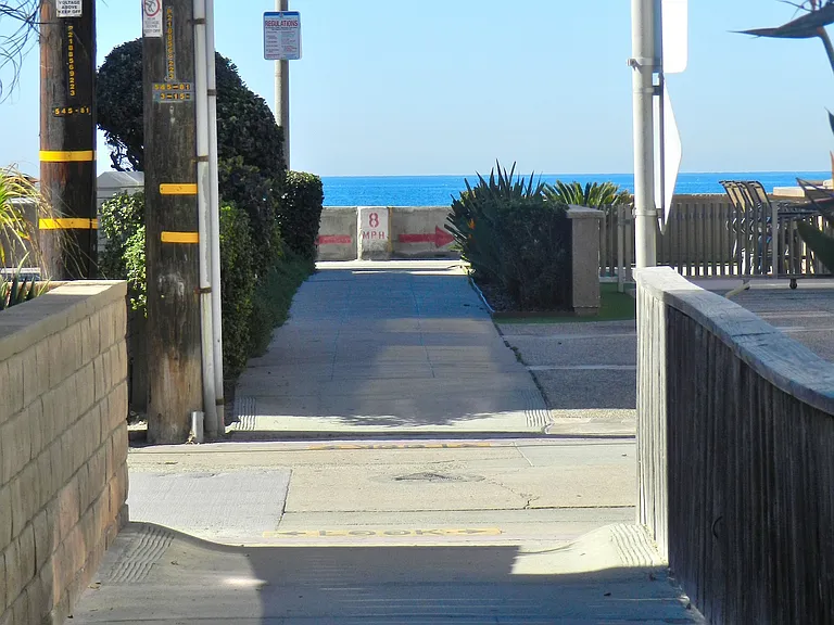 Mission Blvd — Photo 16