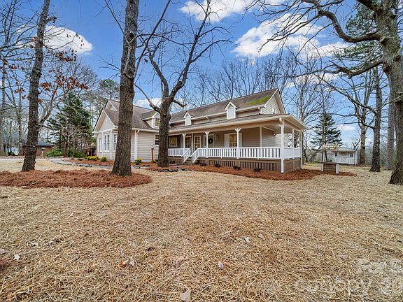 5th image of 2721 Tara Dr