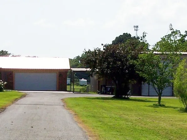 398 Chickasaw Rd, Calera, OK 74730