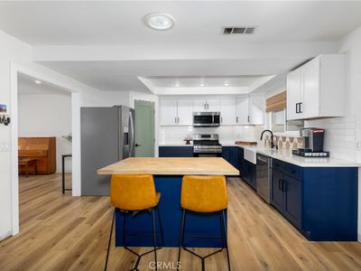 9242 Flora Vista Rd, Apple Valley, CA, 92308