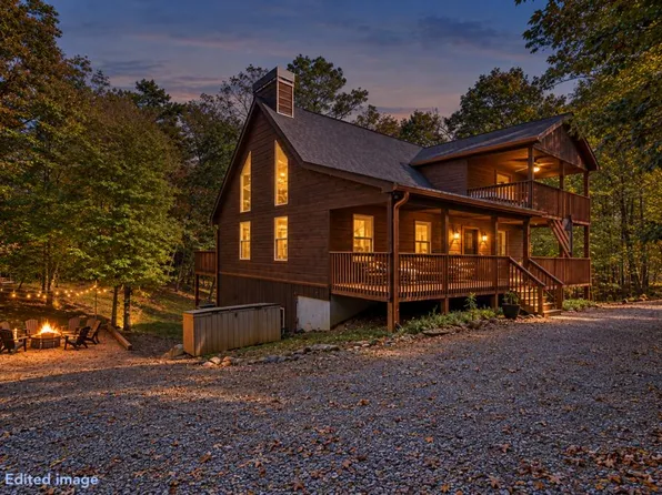 441 Carlisle Dr, Ellijay, GA 30540