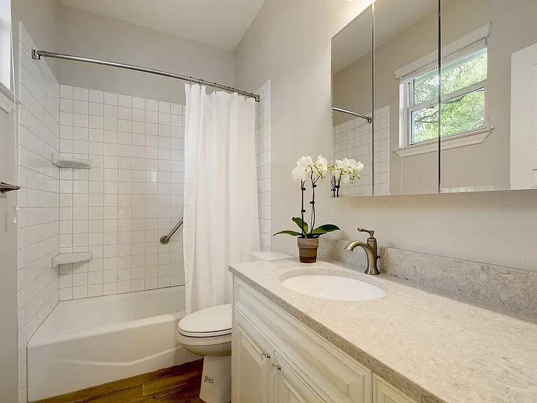2330 Westforest Dr #B — Photo 14