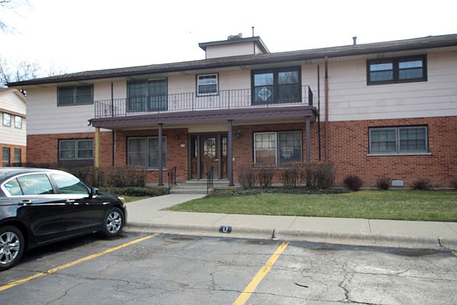 1st image of 210 Washington Sq APT D