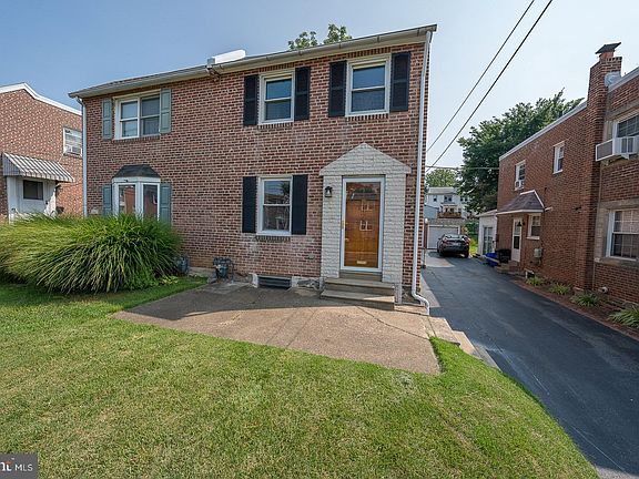 2nd image of 1239 Wilson Dr