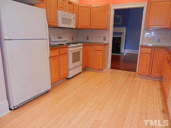 2nd image of 419 Kingsbury St