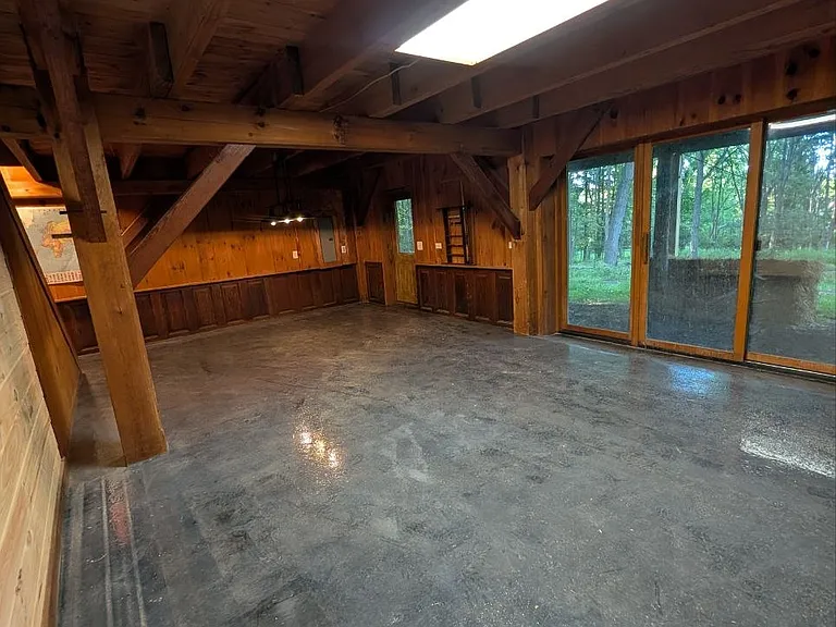 3582 Silvernail Rd — Photo 28