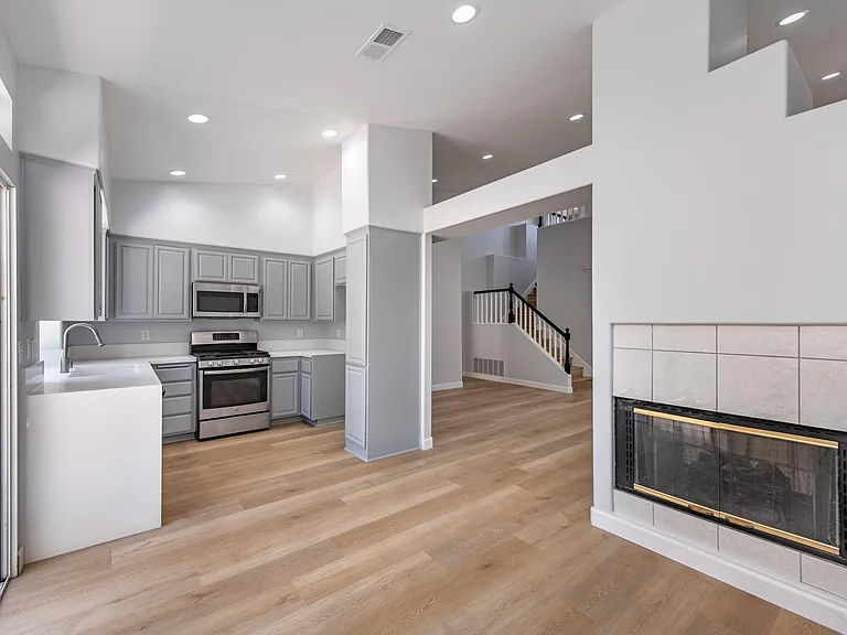 4774 Rhapsody Dr — Photo 12