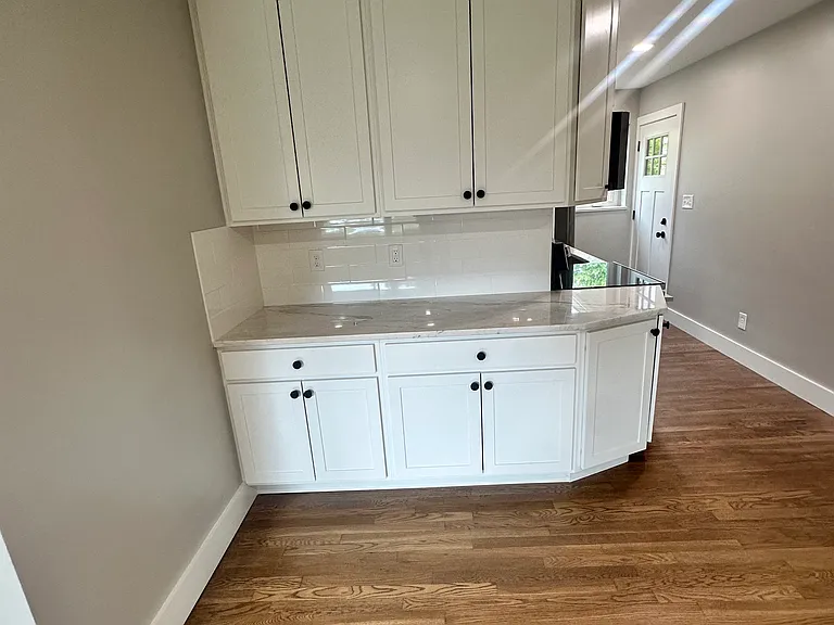 1844 Ridgecliff Rd — Photo 5