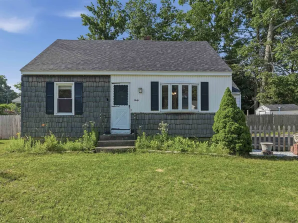40 Theresa Court, Manchester, NH 03103