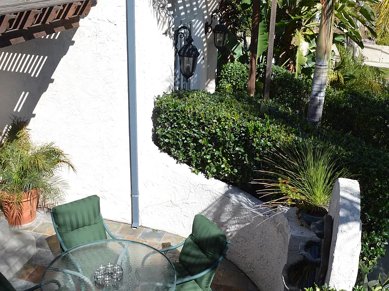 1203 S Rimpau Blvd — Photo 105