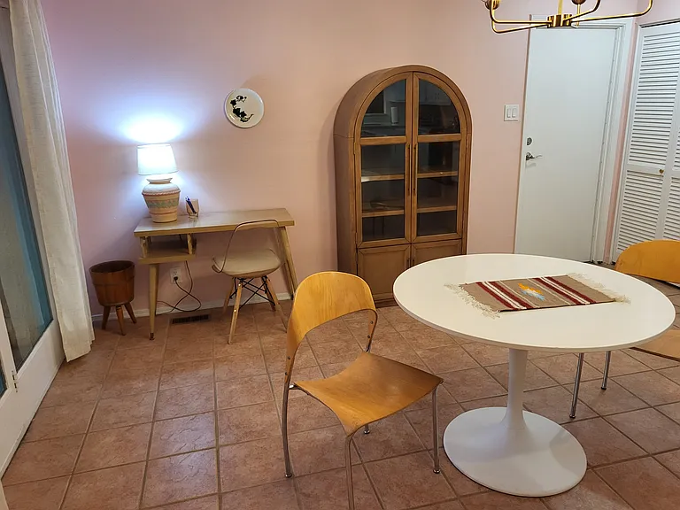 Breakfast Room