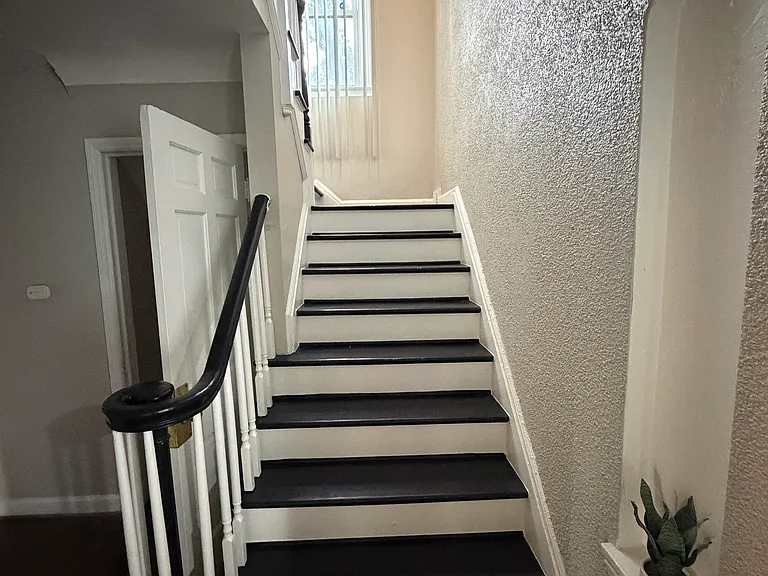4242 W Outer Dr #1 — Photo 20