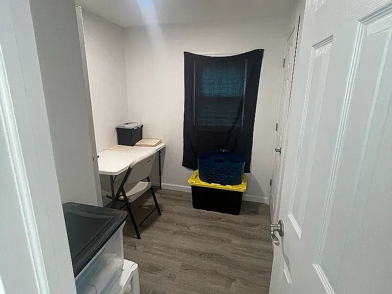 Second bedroom / Office space with Closet