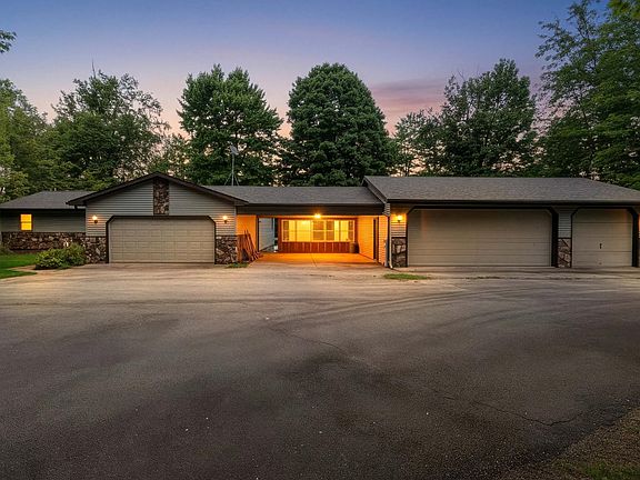 2nd image of 17661 Dencur Ln