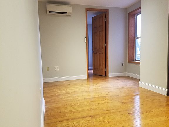 2nd image of 641 Marcy Ave Unit 6