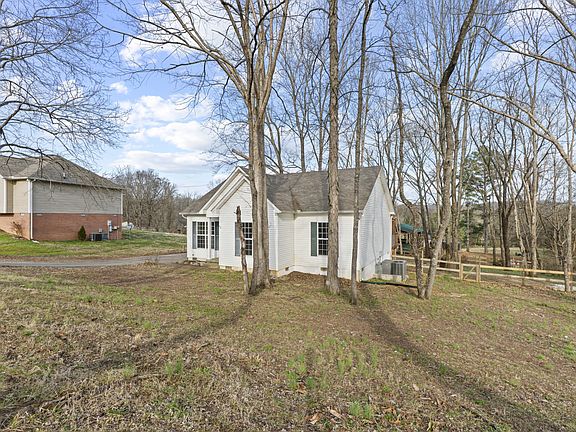 5th image of 2323 Huckaby Rd