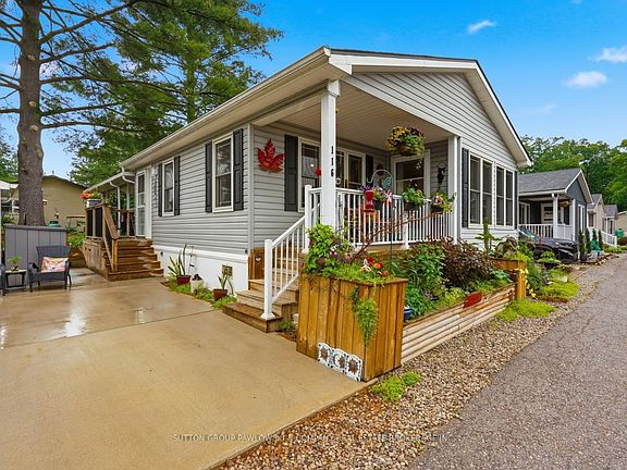 2nd image of 22790 Amiens Rd #116