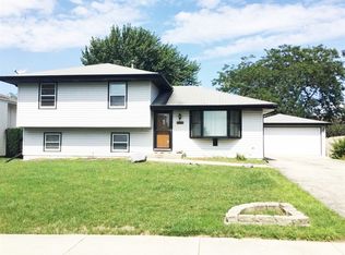 2811 Douglas St, Joliet, IL 60435