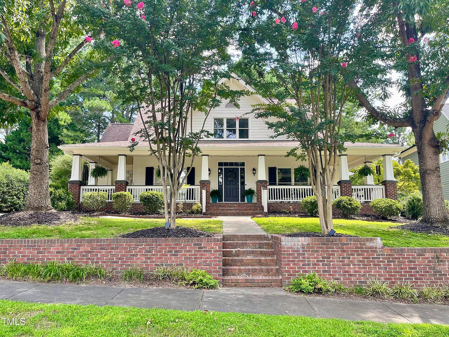 1300 Brewer Jackson Ct