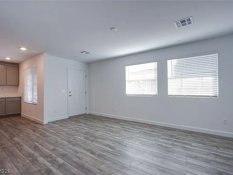 843 Watford Pl — Photo 6