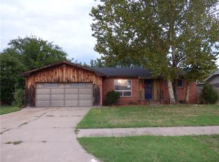 1912 N Canary Ln, Altus, OK 73521