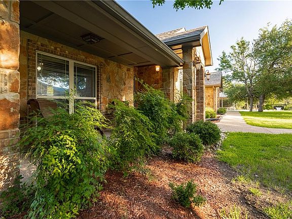 3rd image of 591 County Road 323