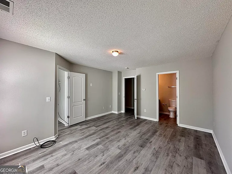 2042 Bayrose Cir #42B — Photo 9