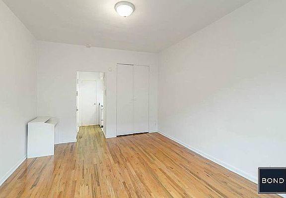 2nd image of 219 E 76th St APT 1a