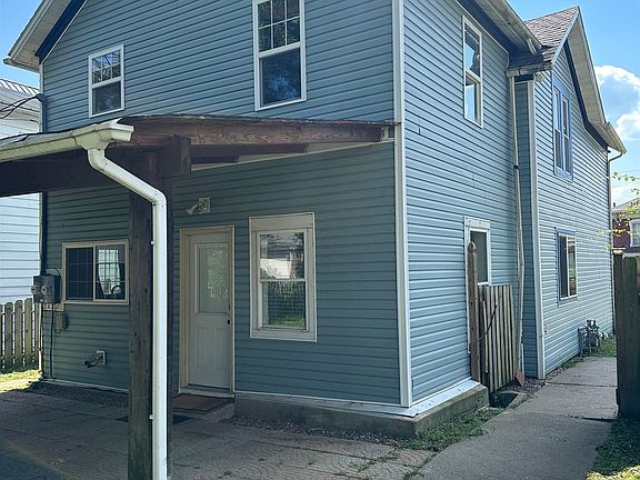4th image of 34 3rd St
